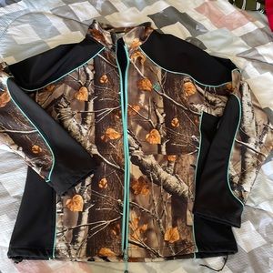 Legendary Whitetails women’s camouflage jacket